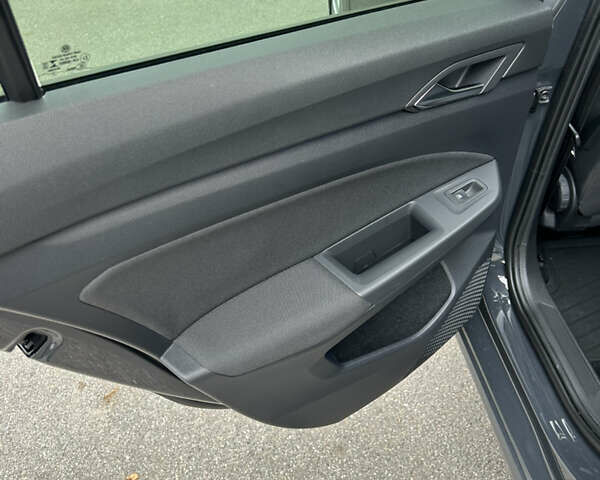 Серый Фольксваген Гольф, объемом двигателя 1.6 л и пробегом 54 тыс. км за 22500 $, фото 9 на Automoto.ua