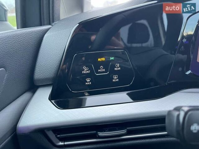 Серый Фольксваген Гольф, объемом двигателя 1.97 л и пробегом 46 тыс. км за 31000 $, фото 29 на Automoto.ua