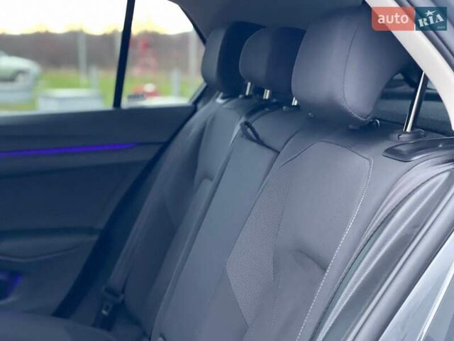 Серый Фольксваген Гольф, объемом двигателя 1.97 л и пробегом 46 тыс. км за 31000 $, фото 36 на Automoto.ua