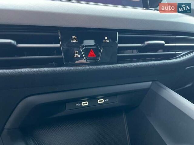 Серый Фольксваген Гольф, объемом двигателя 1.97 л и пробегом 46 тыс. км за 31000 $, фото 28 на Automoto.ua