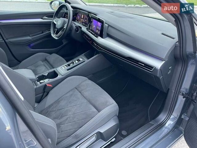 Серый Фольксваген Гольф, объемом двигателя 1.97 л и пробегом 46 тыс. км за 31000 $, фото 32 на Automoto.ua