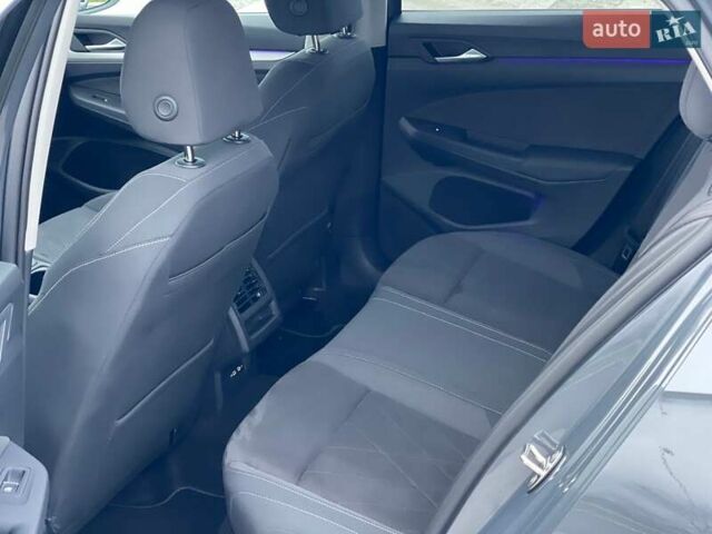 Серый Фольксваген Гольф, объемом двигателя 1.97 л и пробегом 46 тыс. км за 31000 $, фото 35 на Automoto.ua