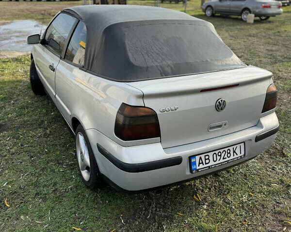 Серый Фольксваген Гольф, объемом двигателя 1.78 л и пробегом 200 тыс. км за 2600 $, фото 2 на Automoto.ua