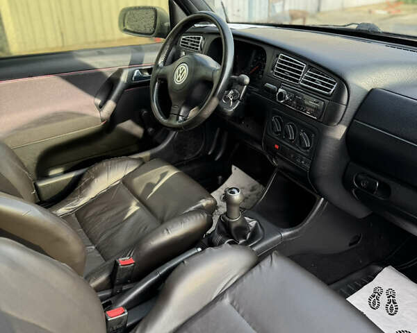 Серый Фольксваген Гольф, объемом двигателя 1.78 л и пробегом 200 тыс. км за 2600 $, фото 6 на Automoto.ua