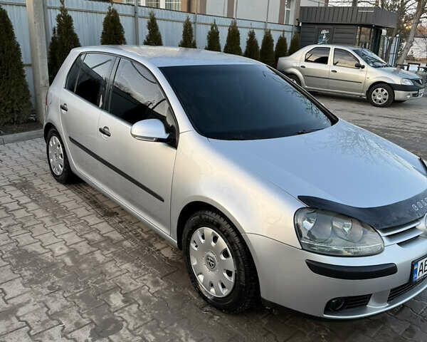 Серый Фольксваген Гольф, объемом двигателя 1.6 л и пробегом 270 тыс. км за 4999 $, фото 1 на Automoto.ua