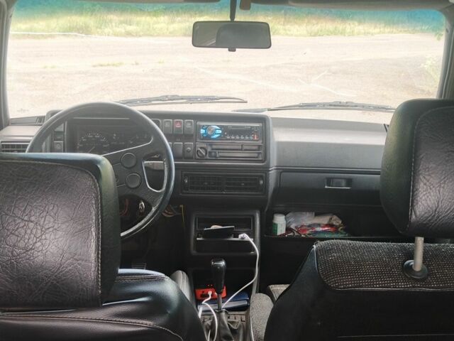 Сірий Фольксваген Гольф, об'ємом двигуна 1.8 л та пробігом 500 тис. км за 912 $, фото 4 на Automoto.ua