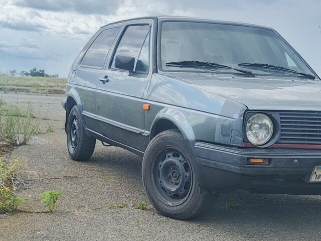 Сірий Фольксваген Гольф, об'ємом двигуна 1.8 л та пробігом 500 тис. км за 912 $, фото 1 на Automoto.ua