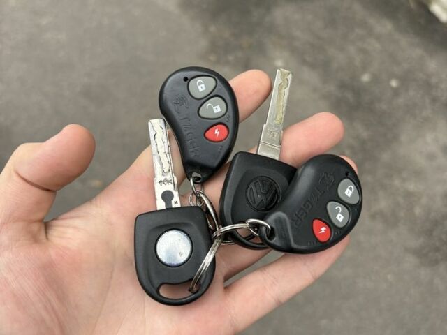 Сірий Фольксваген Гольф, об'ємом двигуна 1.9 л та пробігом 400 тис. км за 3000 $, фото 3 на Automoto.ua