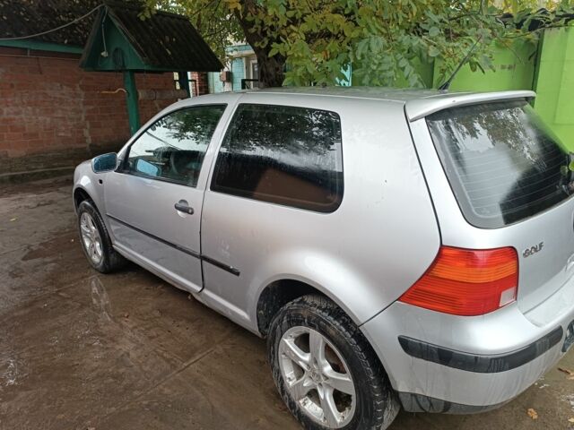 Серый Фольксваген Гольф, объемом двигателя 1.4 л и пробегом 255 тыс. км за 2800 $, фото 2 на Automoto.ua