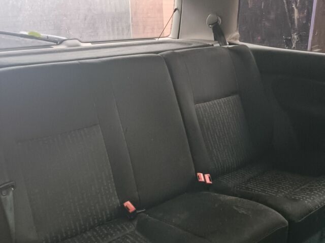 Серый Фольксваген Гольф, объемом двигателя 1.4 л и пробегом 255 тыс. км за 2800 $, фото 9 на Automoto.ua