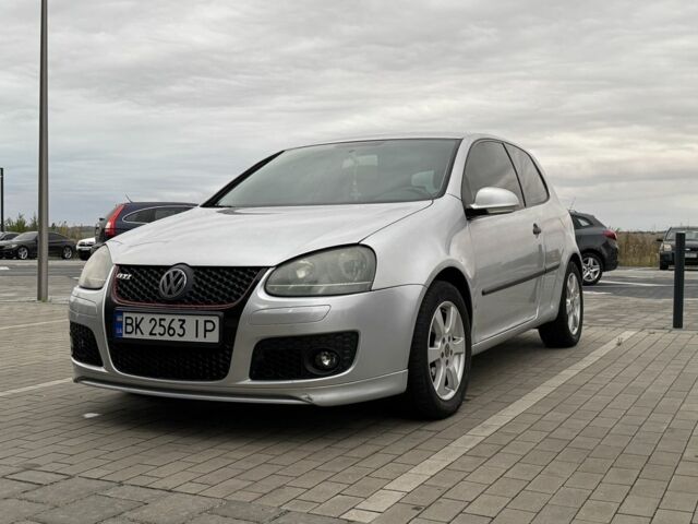 Серый Фольксваген Гольф, объемом двигателя 1.6 л и пробегом 210 тыс. км за 4150 $, фото 1 на Automoto.ua