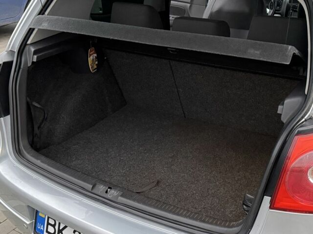 Серый Фольксваген Гольф, объемом двигателя 1.6 л и пробегом 210 тыс. км за 4150 $, фото 16 на Automoto.ua