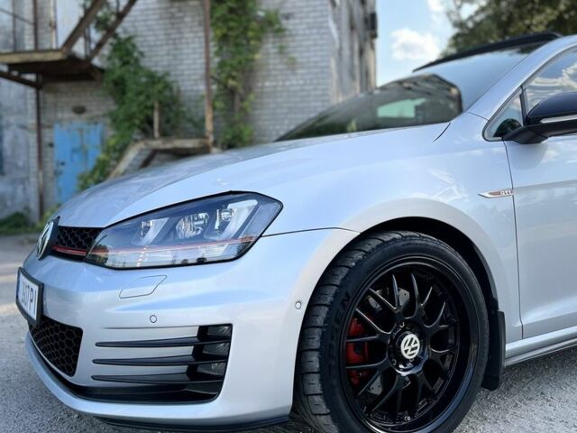 Серый Фольксваген Гольф, объемом двигателя 2 л и пробегом 140 тыс. км за 10000 $, фото 17 на Automoto.ua