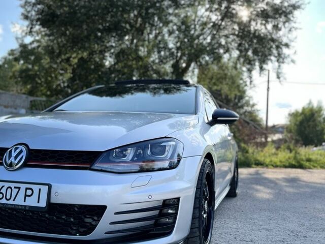 Серый Фольксваген Гольф, объемом двигателя 2 л и пробегом 140 тыс. км за 10000 $, фото 16 на Automoto.ua