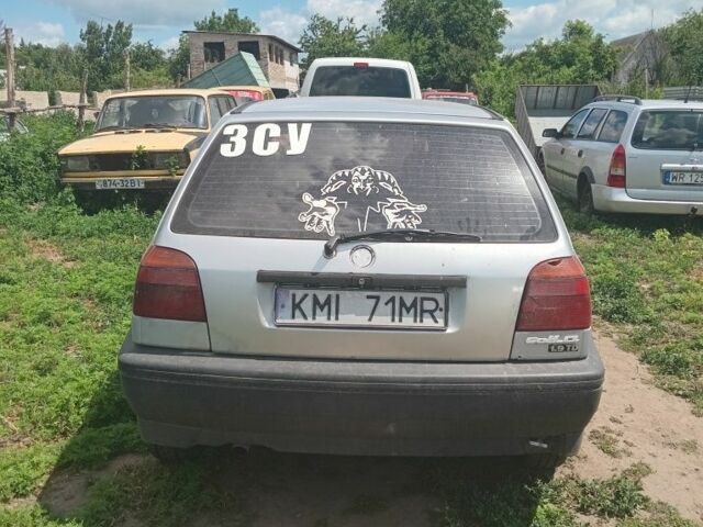 Серый Фольксваген Гольф, объемом двигателя 1.9 л и пробегом 182 тыс. км за 300 $, фото 2 на Automoto.ua