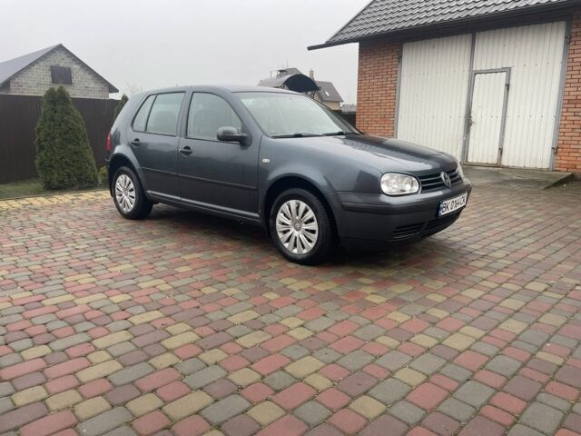 Сірий Фольксваген Гольф, об'ємом двигуна 1.4 л та пробігом 450 тис. км за 2400 $, фото 1 на Automoto.ua