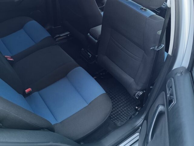 Серый Фольксваген Гольф, объемом двигателя 1.4 л и пробегом 270 тыс. км за 1000 $, фото 2 на Automoto.ua