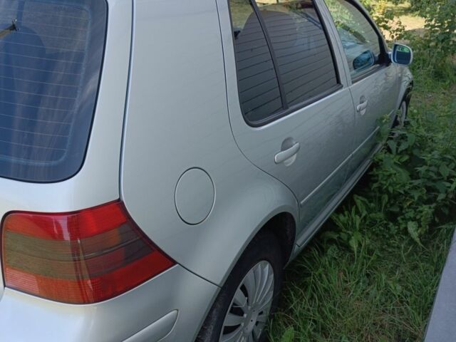 Серый Фольксваген Гольф, объемом двигателя 1.4 л и пробегом 270 тыс. км за 1000 $, фото 4 на Automoto.ua