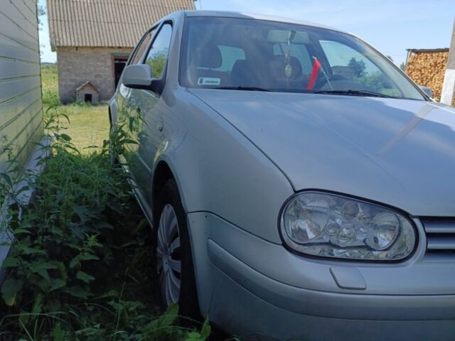 Серый Фольксваген Гольф, объемом двигателя 1.4 л и пробегом 270 тыс. км за 1000 $, фото 1 на Automoto.ua