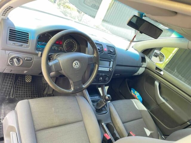 Серый Фольксваген Гольф, объемом двигателя 0 л и пробегом 300 тыс. км за 4600 $, фото 11 на Automoto.ua