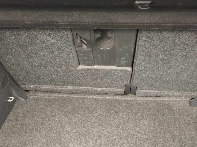 Сірий Фольксваген Гольф, об'ємом двигуна 1.6 л та пробігом 247 тис. км за 5700 $, фото 5 на Automoto.ua