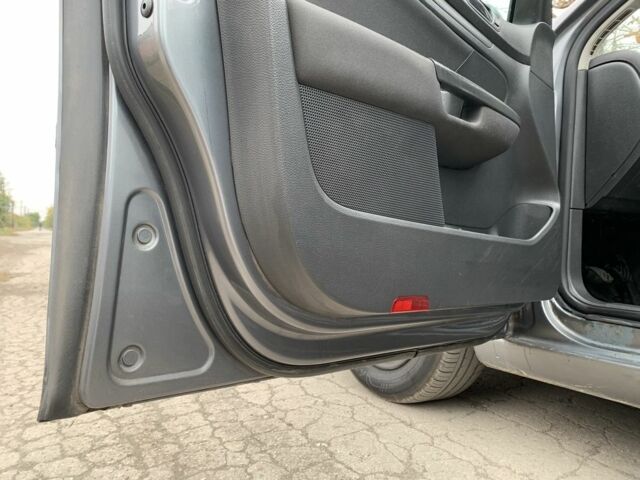 Сірий Фольксваген Гольф, об'ємом двигуна 1.6 л та пробігом 242 тис. км за 3150 $, фото 5 на Automoto.ua