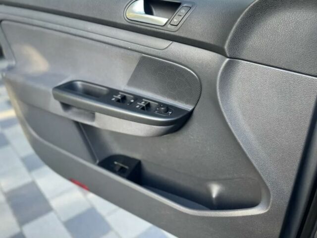 Серый Фольксваген Гольф, объемом двигателя 0 л и пробегом 2 тыс. км за 6000 $, фото 2 на Automoto.ua