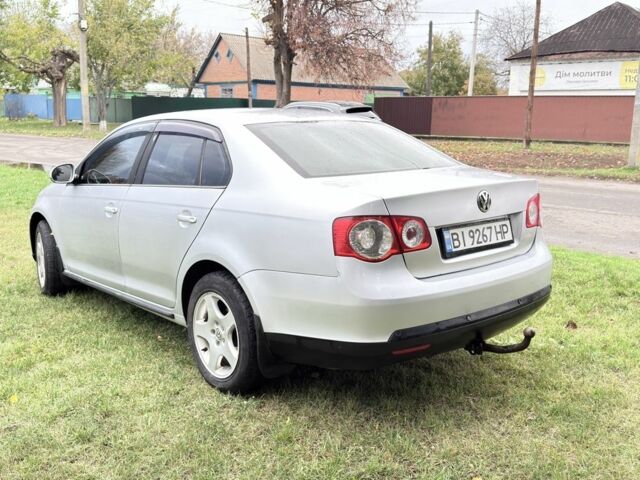 Серый Фольксваген Гольф, объемом двигателя 1.6 л и пробегом 326 тыс. км за 3999 $, фото 3 на Automoto.ua