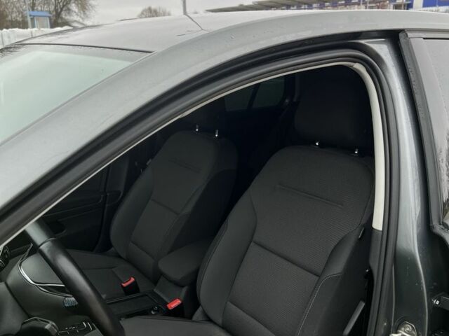 Серый Фольксваген Гольф, объемом двигателя 0 л и пробегом 128 тыс. км за 12300 $, фото 14 на Automoto.ua