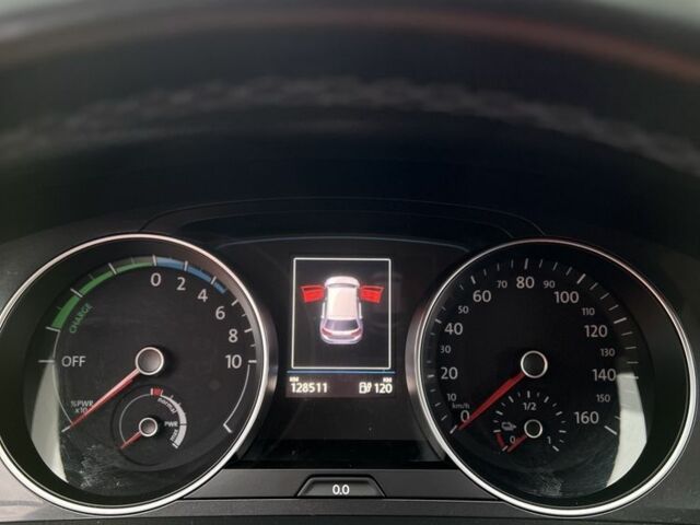 Серый Фольксваген Гольф, объемом двигателя 0 л и пробегом 128 тыс. км за 12300 $, фото 19 на Automoto.ua