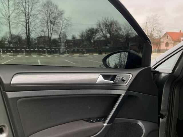 Серый Фольксваген Гольф, объемом двигателя 0 л и пробегом 128 тыс. км за 12300 $, фото 16 на Automoto.ua