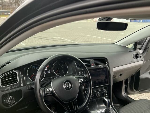 Серый Фольксваген Гольф, объемом двигателя 0 л и пробегом 128 тыс. км за 12300 $, фото 7 на Automoto.ua