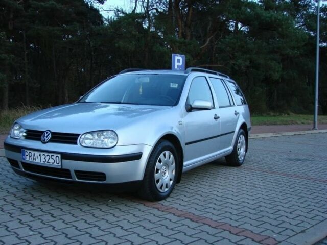 Серый Фольксваген Гольф, объемом двигателя 4 л и пробегом 268 тыс. км за 1100 $, фото 2 на Automoto.ua