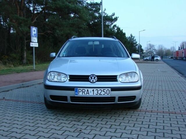 Серый Фольксваген Гольф, объемом двигателя 4 л и пробегом 268 тыс. км за 1100 $, фото 3 на Automoto.ua