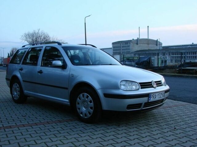 Серый Фольксваген Гольф, объемом двигателя 4 л и пробегом 268 тыс. км за 1100 $, фото 4 на Automoto.ua