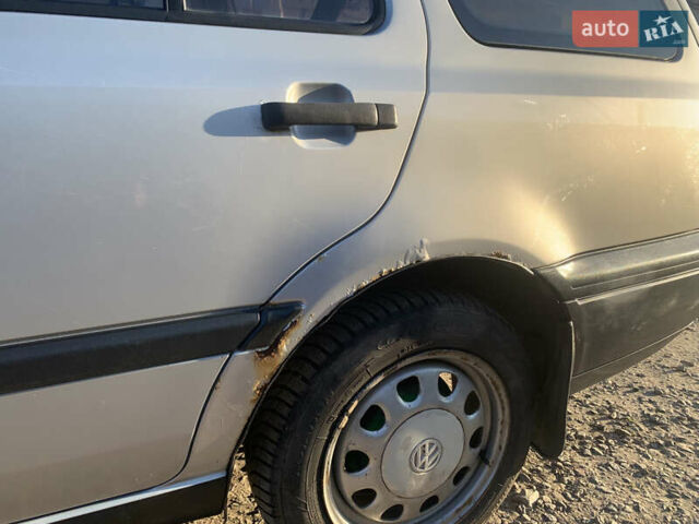 Серый Фольксваген Гольф, объемом двигателя 1.78 л и пробегом 350 тыс. км за 2000 $, фото 24 на Automoto.ua