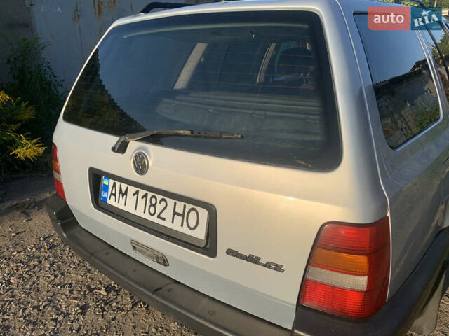 Серый Фольксваген Гольф, объемом двигателя 1.78 л и пробегом 350 тыс. км за 2000 $, фото 6 на Automoto.ua