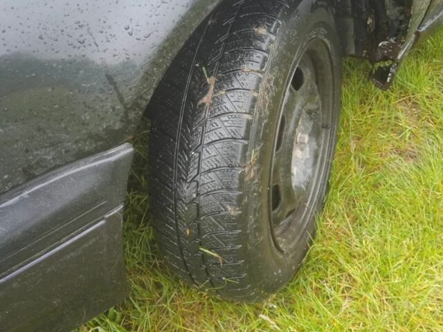 Серый Фольксваген Гольф, объемом двигателя 0 л и пробегом 300 тыс. км за 1300 $, фото 2 на Automoto.ua