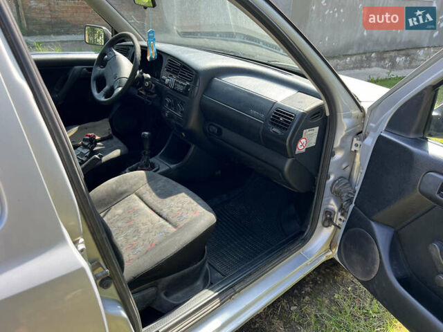 Фольксваген Гольф 1995 в Хмельницком на Automoto.ua Серый Фольксваген Гольф, объемом двигателя 1.98 л и пробегом 250 тыс. км за 2000 $, фото 12 на Automoto.ua