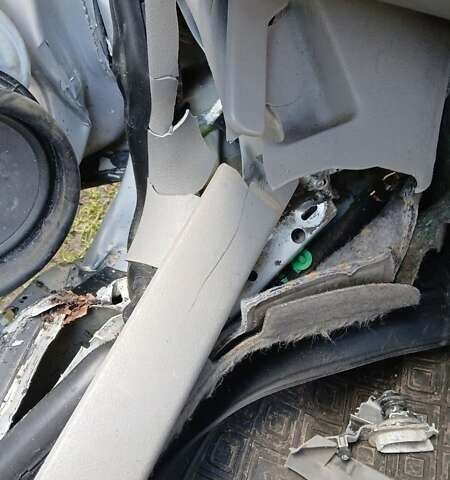 Серый Фольксваген Гольф, объемом двигателя 1.6 л и пробегом 280 тыс. км за 1500 $, фото 2 на Automoto.ua