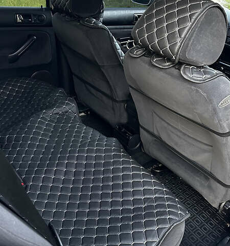 Серый Фольксваген Гольф, объемом двигателя 1.6 л и пробегом 261 тыс. км за 4100 $, фото 16 на Automoto.ua