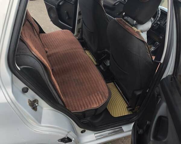 Серый Фольксваген Гольф, объемом двигателя 1.9 л и пробегом 211 тыс. км за 2500 $, фото 2 на Automoto.ua