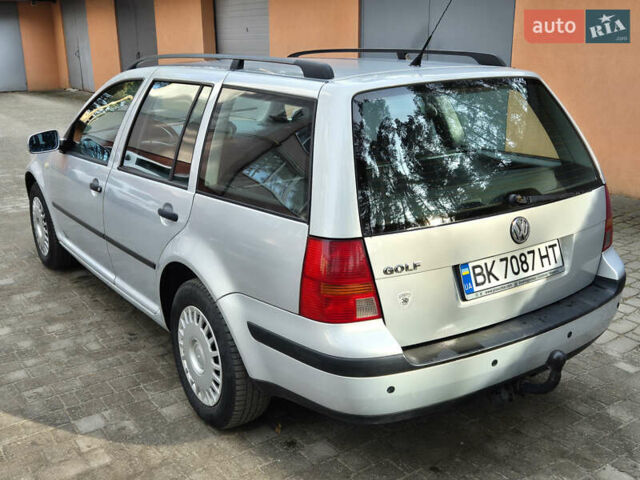 Серый Фольксваген Гольф, объемом двигателя 1.6 л и пробегом 370 тыс. км за 3950 $, фото 3 на Automoto.ua