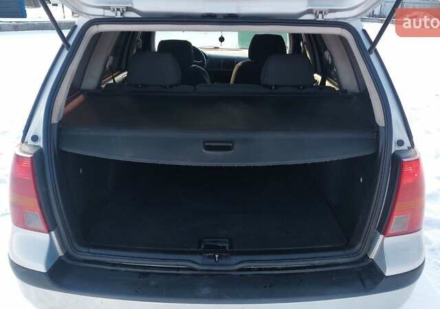 Сірий Фольксваген Гольф, об'ємом двигуна 1.9 л та пробігом 300 тис. км за 3995 $, фото 15 на Automoto.ua