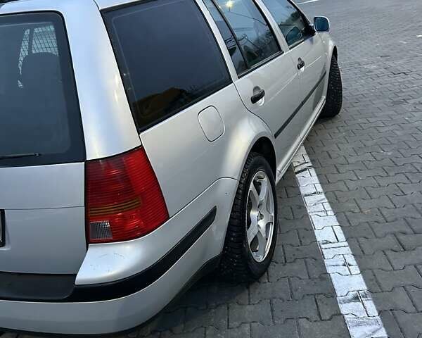 Сірий Фольксваген Гольф, об'ємом двигуна 1.6 л та пробігом 243 тис. км за 4500 $, фото 4 на Automoto.ua