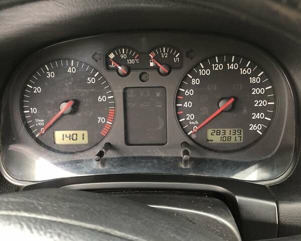 Сірий Фольксваген Гольф, об'ємом двигуна 1.6 л та пробігом 283 тис. км за 4900 $, фото 7 на Automoto.ua