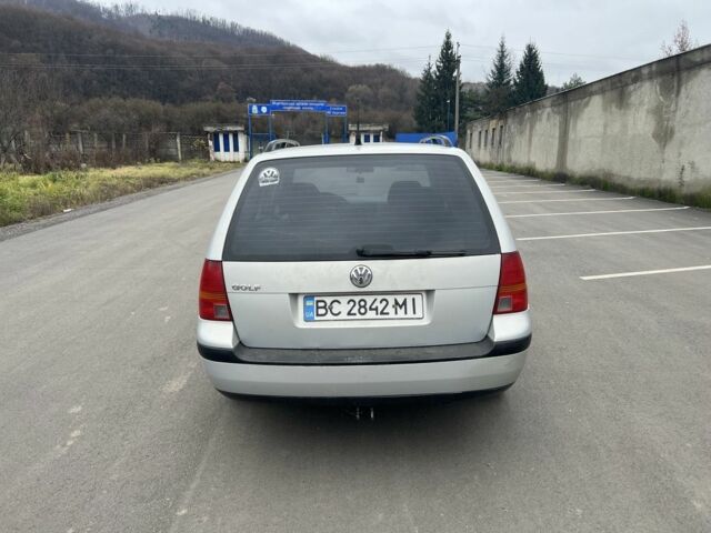 Серый Фольксваген Гольф, объемом двигателя 1.4 л и пробегом 300 тыс. км за 2399 $, фото 5 на Automoto.ua