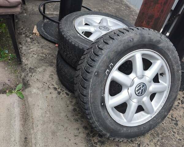 Серый Фольксваген Гольф, объемом двигателя 1.9 л и пробегом 211 тыс. км за 2500 $, фото 13 на Automoto.ua