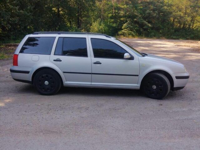 Сірий Фольксваген Гольф, об'ємом двигуна 1.6 л та пробігом 220 тис. км за 3600 $, фото 4 на Automoto.ua