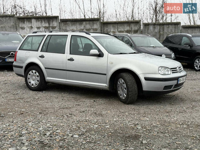 Серый Фольксваген Гольф, объемом двигателя 1.6 л и пробегом 236 тыс. км за 3750 $, фото 5 на Automoto.ua